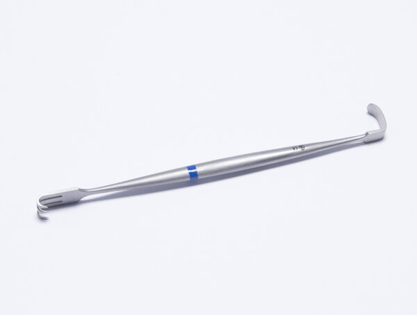 Baby-Senn-Miller retractor, dubbelzijdig, scherp 8×7 / 22×7 mm, 15,5 cm